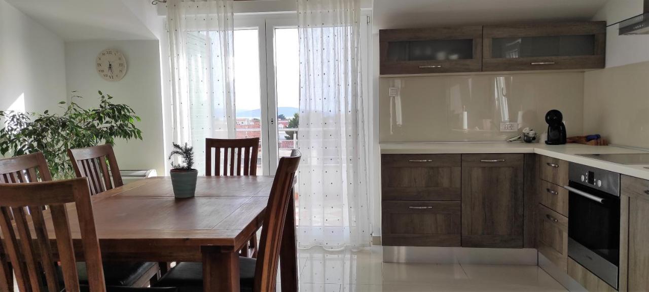 Lux Apartments Vodice Eksteriør billede